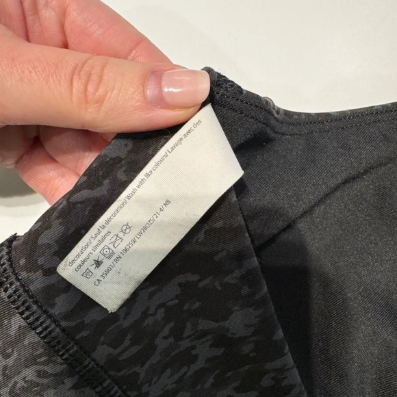 Lululemon Energy Longline Bra Medium Support, B–D Cups - Picture 7 of 7